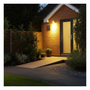 Voordeur met hellingbaan zonder drempel, goede verlichting en geen obstakels